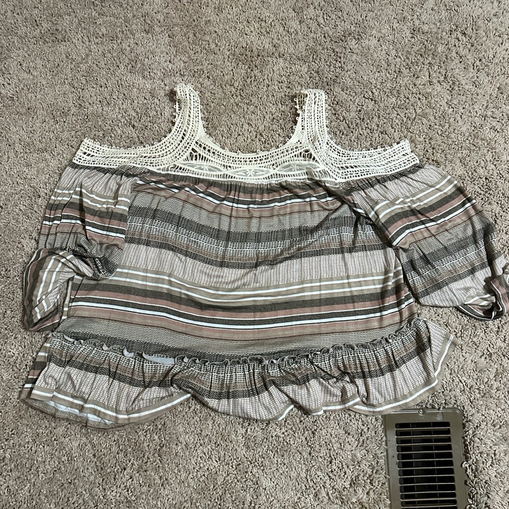 Maurice’s top